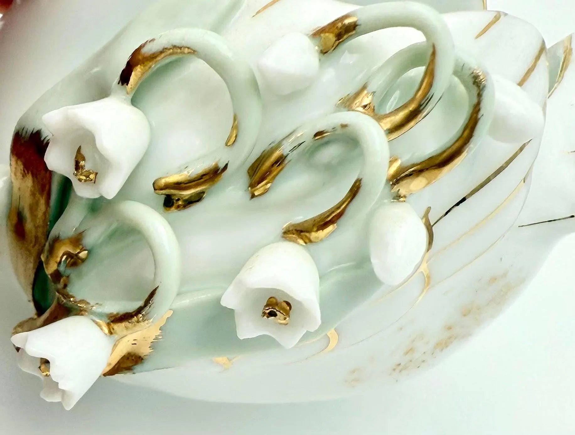VINTAGE LEFTON CHINA PORCELAIN SWAN • LILY-OF-THE-VALLEY • GOLD GILT • HAND PAINTED