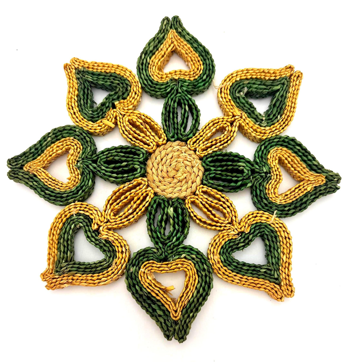 Vintage Handwoven Raffia Wall Hanging, Heart Leaf Straw Medallion, Boho Wall Art, Woven Basket Decor, Textural Folk Art, Eclectic Whimsy