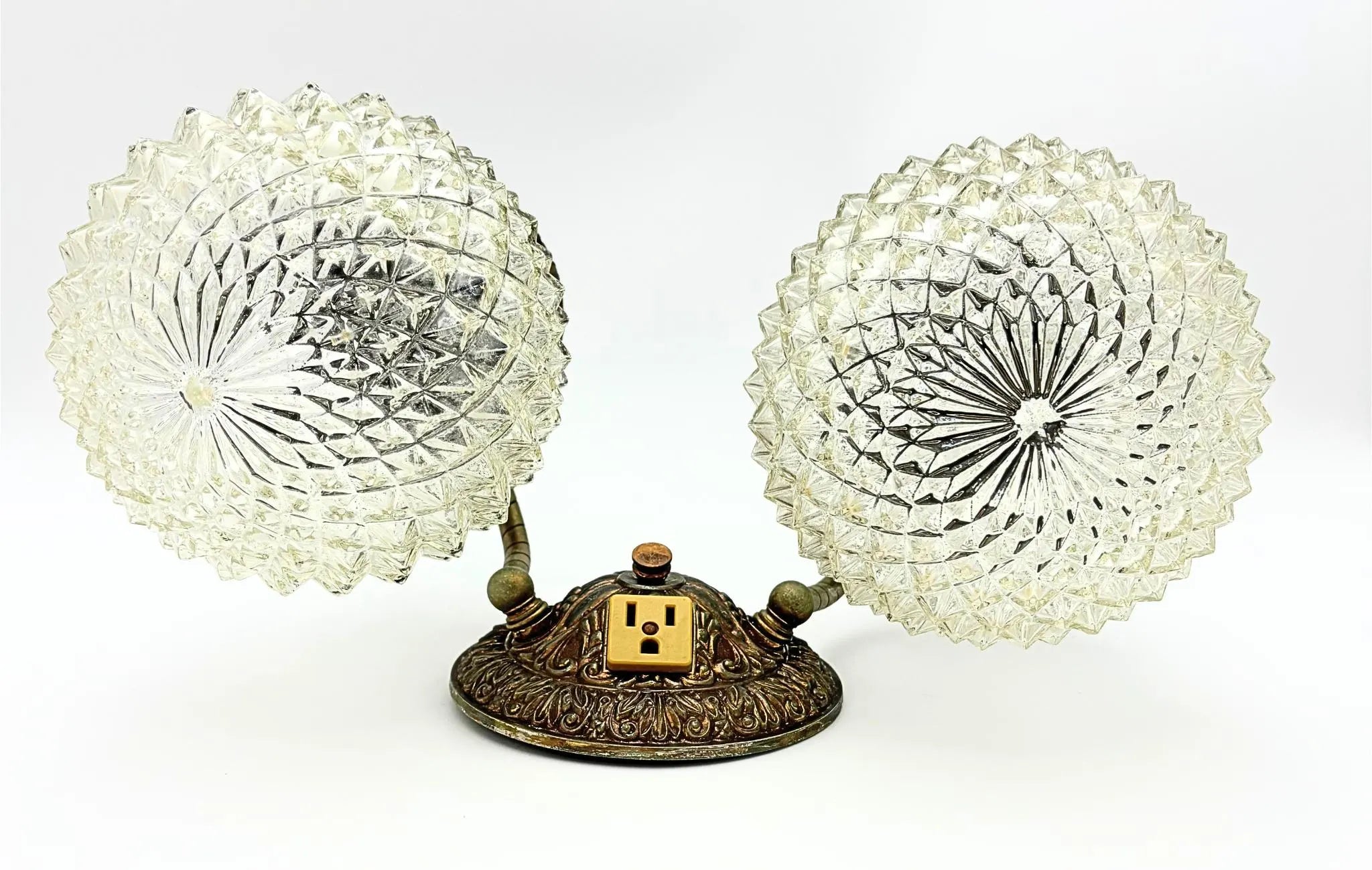 VINTAGE L.D. KICHLER ARCHITECTURAL DOUBLE VANITY WALL SCONCE WITH DIAMOND POINT GLASS GLOBES