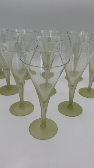 Set of 11 vintage 1950s Dorothy Thorpe wine glasses featuring the signature wide silver fade rim and clear round bowls.