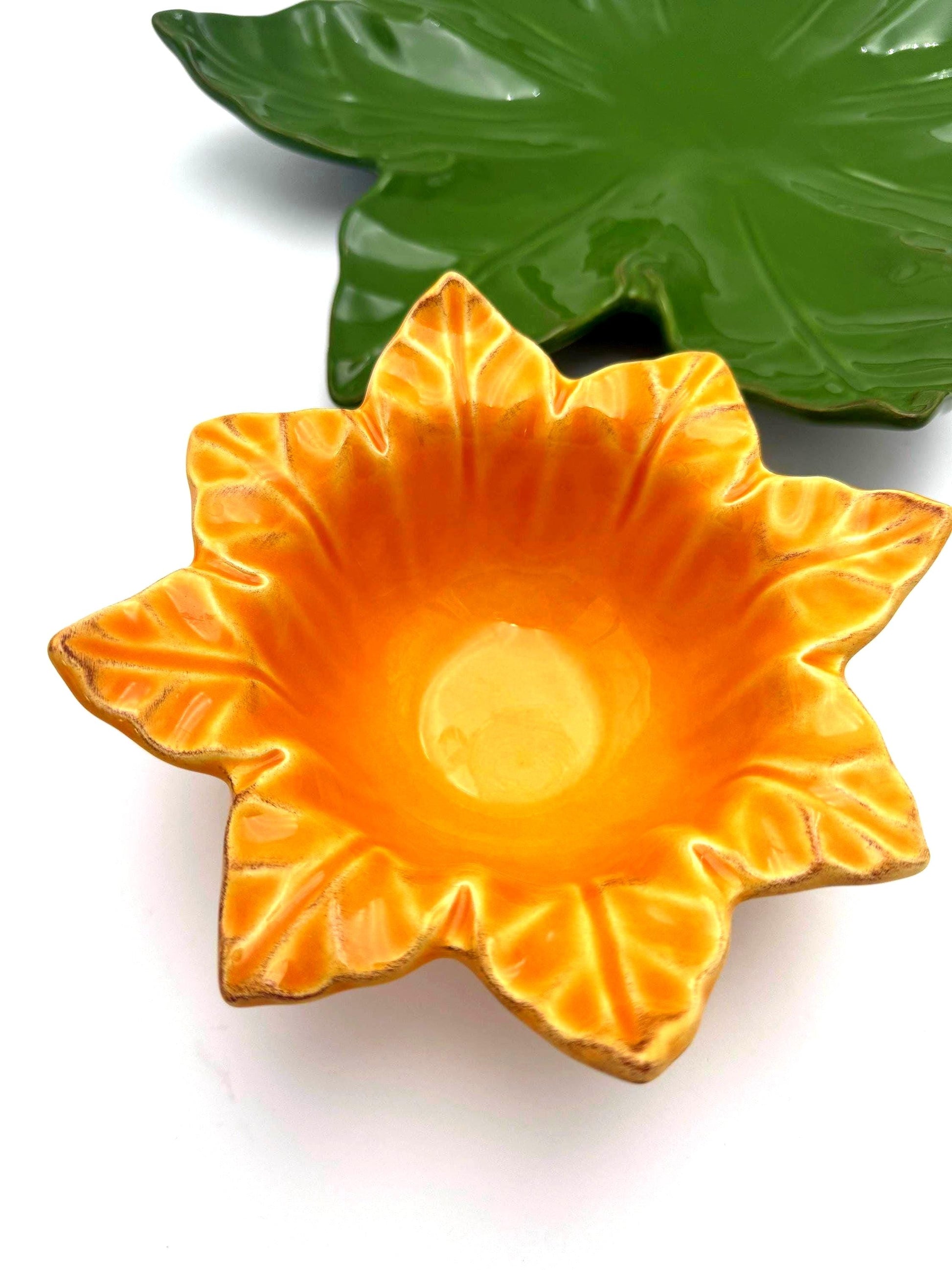 Large 17-inch Portuguese ceramic chip and dip set with a leaf-shaped platter and 7.5-inch flower bowl.