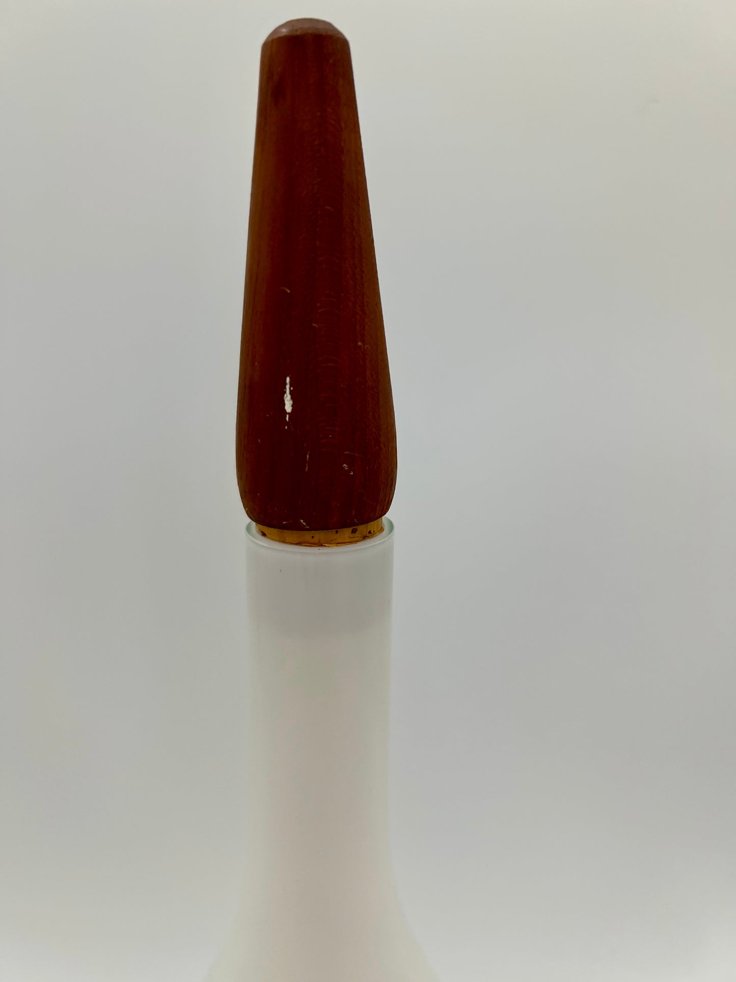 RAYMOR MODERN IN THE TRADITION OF GOOD TASTE OPAL WHITE DANISH GLASS WINE DECANTER