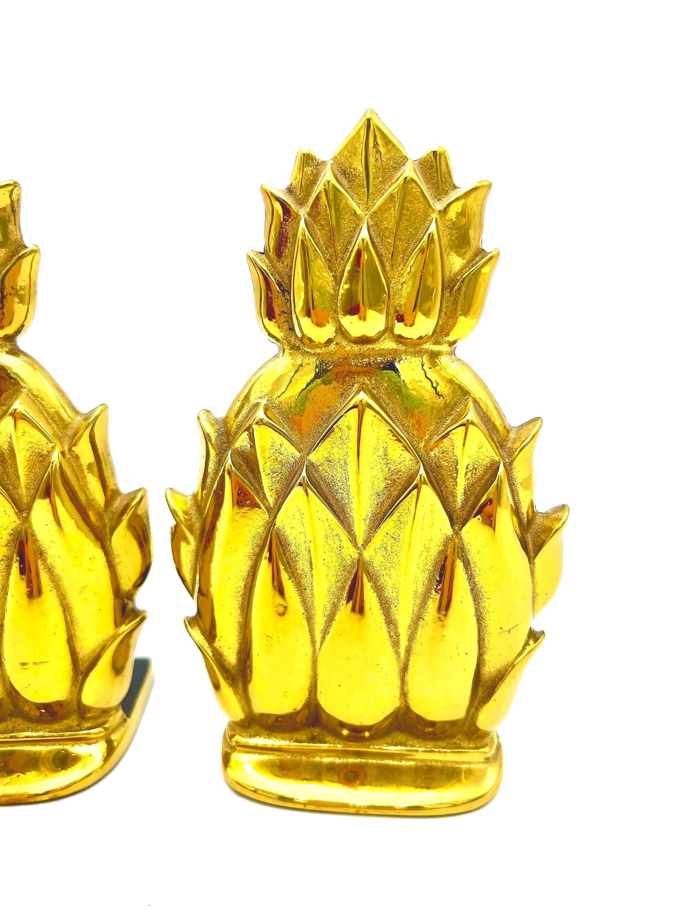 Pair of heavy vintage solid brass bookends shaped like classic pineapples.